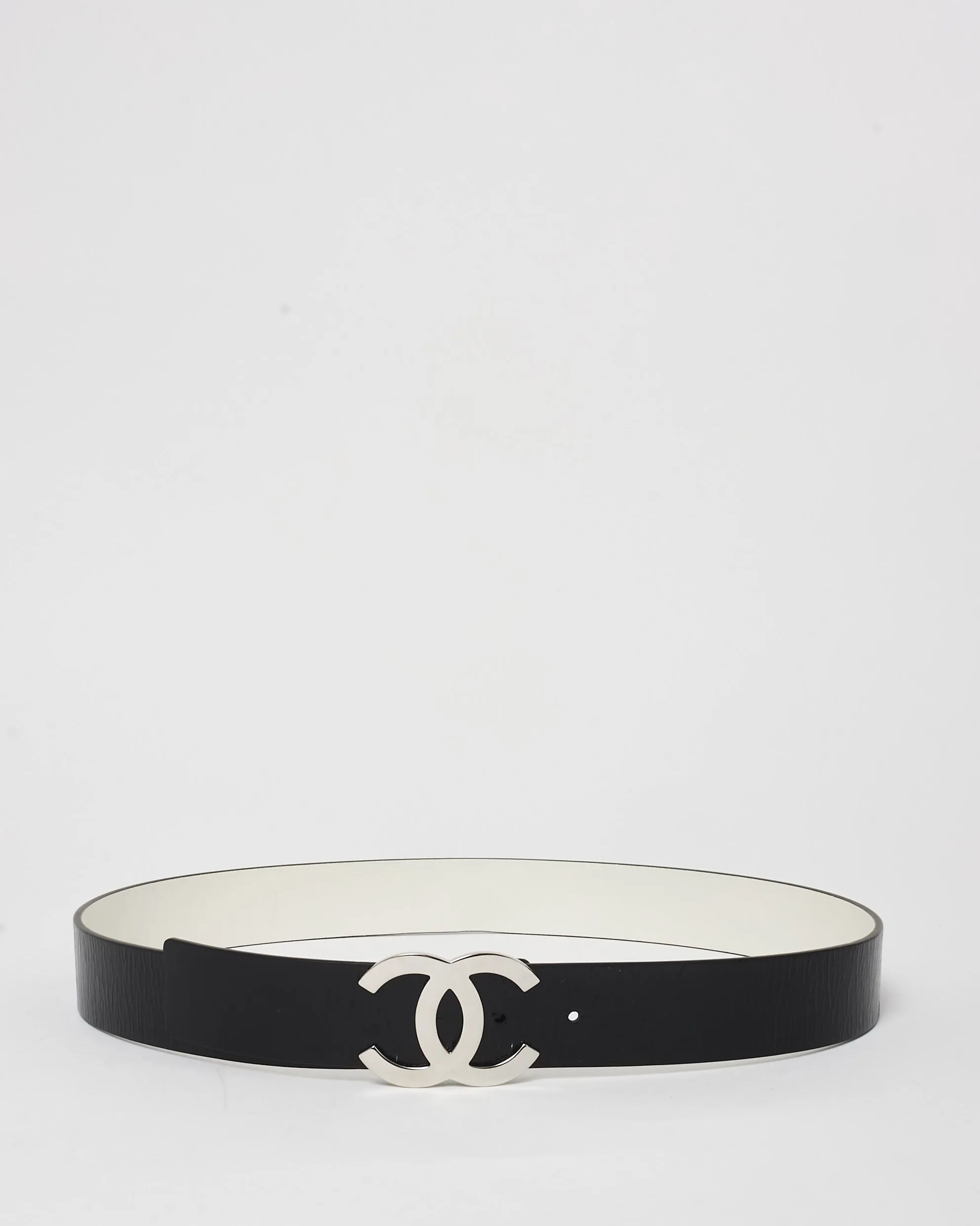 Chanel Black & White Patent Leather CC Logo Reversible Belt - 90