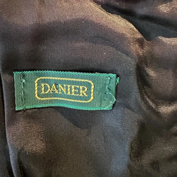 Danier Classic Black Leather Skirt Size 4???