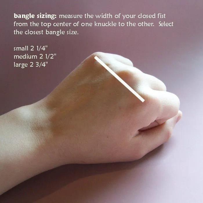 Floating Pearl Bangle Bracelets: Stylish and Versatile Accessories for Any Outfit 0240